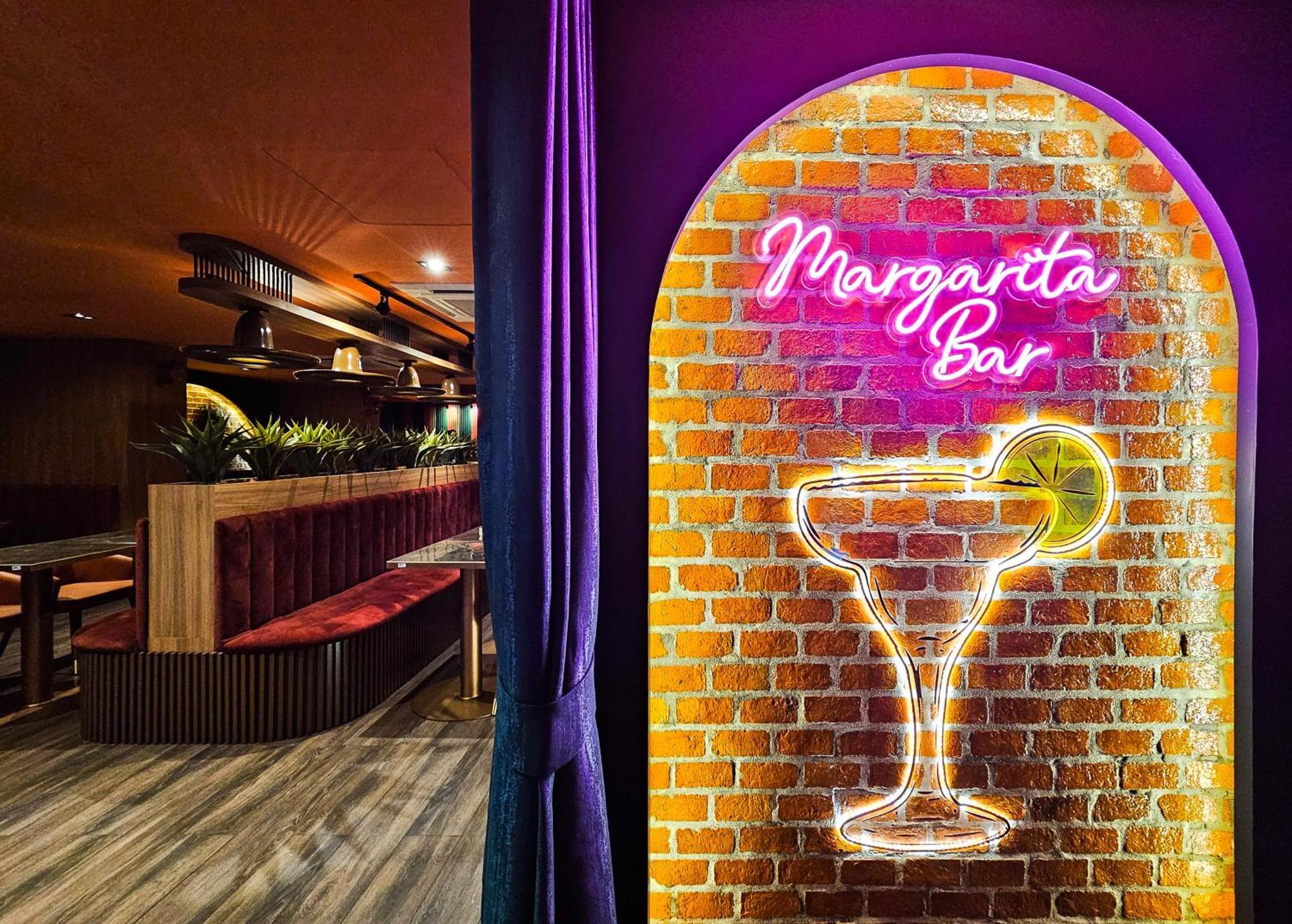 Miami Hotel Μπανγκόκ Εξωτερικό φωτογραφία